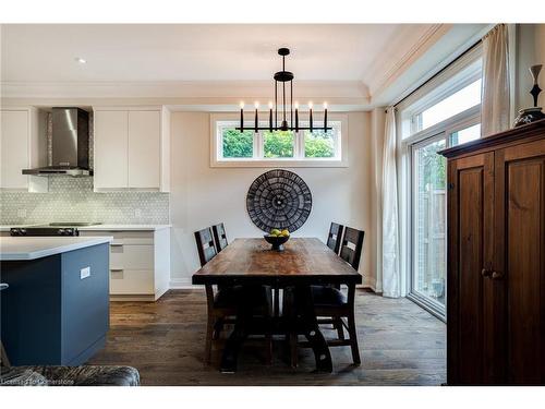 201 Hatt Street, Dundas, ON - Indoor Photo Showing Dining Room