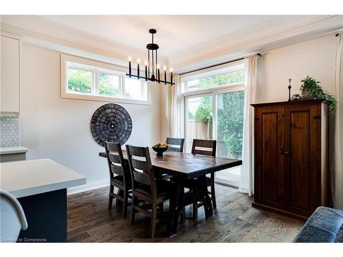 201 Hatt Street, Dundas, ON - Indoor Photo Showing Dining Room