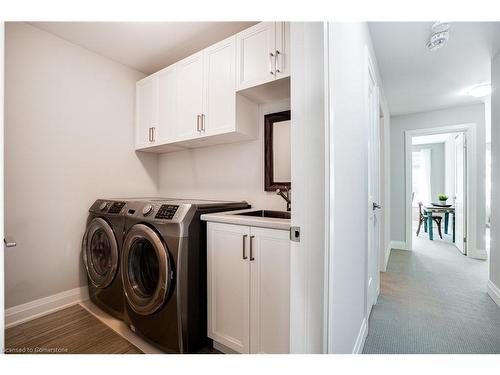 201 Hatt Street, Dundas, ON - Indoor Photo Showing Laundry Room