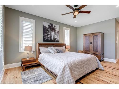 365 Mud Street E, Stoney Creek, ON - Indoor Photo Showing Bedroom