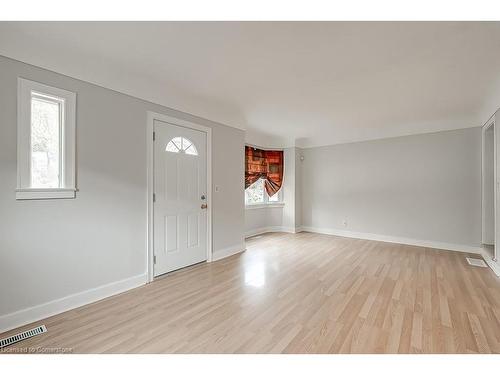 344 Guelph Line, Burlington, ON - Indoor Photo Showing Other Room