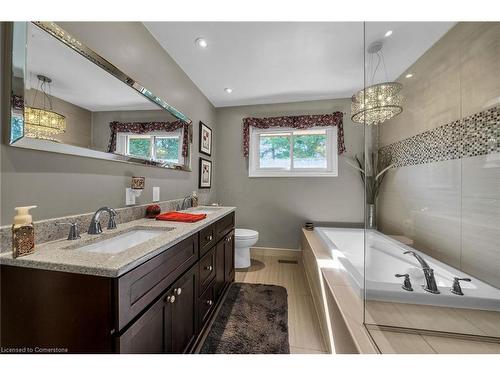 149 Renfrew Street E, Caledonia, ON - Indoor Photo Showing Bathroom