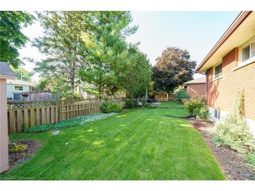 149 Renfrew Street E, Caledonia, ON - Outdoor With Backyard