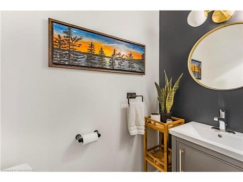 74 Hyde Park Avenue, Hamilton, ON - Indoor Photo Showing Bathroom