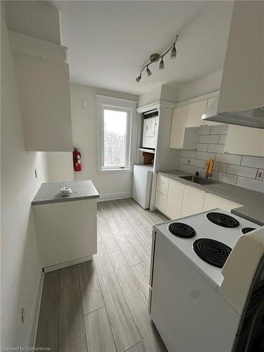 2-187 Ottawa Street S, Hamilton, ON - Indoor Photo Showing Kitchen