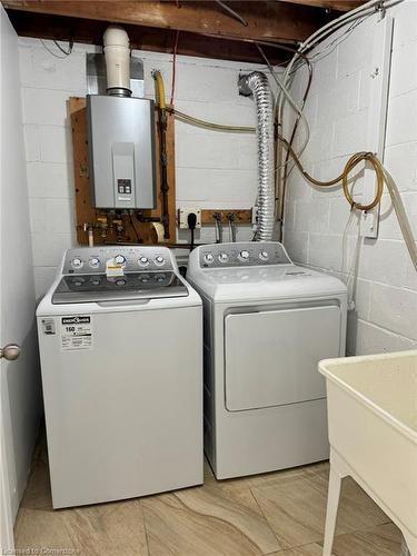 239 West 19Th Street, Hamilton, ON - Indoor Photo Showing Laundry Room