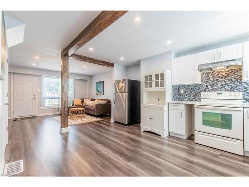 7-25 Linfield Drive, St. Catharines, ON - Indoor Photo Showing Kitchen