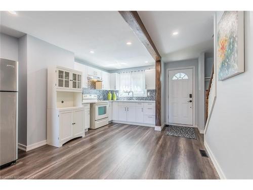 7-25 Linfield Drive, St. Catharines, ON - Indoor Photo Showing Kitchen