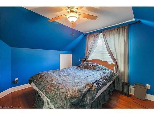 38 Haig Street, St. Catharines, ON - Indoor Photo Showing Bedroom