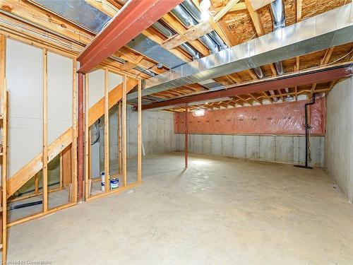 32 Abbotsford Trail, Hamilton, ON - Indoor Photo Showing Basement