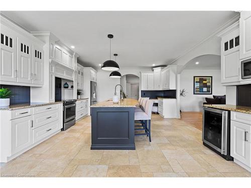 811 Effingham Street, Fenwick, ON - Indoor Photo Showing Kitchen With Upgraded Kitchen