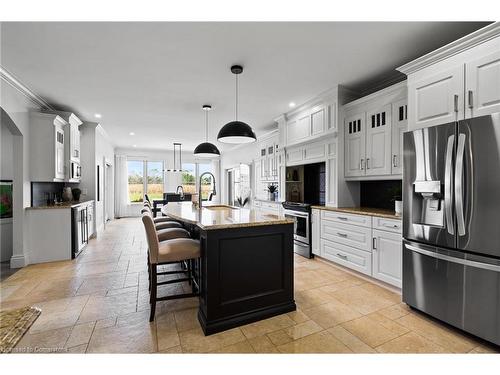 811 Effingham Street, Fenwick, ON - Indoor Photo Showing Kitchen With Upgraded Kitchen