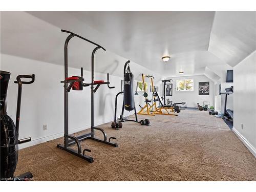 811 Effingham Street, Fenwick, ON - Indoor Photo Showing Gym Room