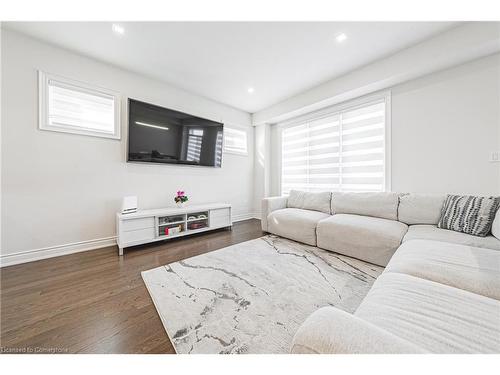 49 Richard William Drive, Caledonia, ON - Indoor Photo Showing Living Room