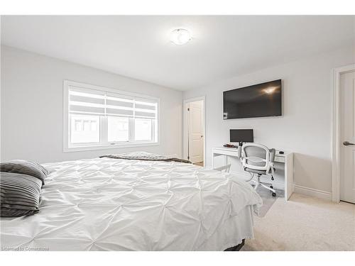 49 Richard William Drive, Caledonia, ON - Indoor Photo Showing Bedroom