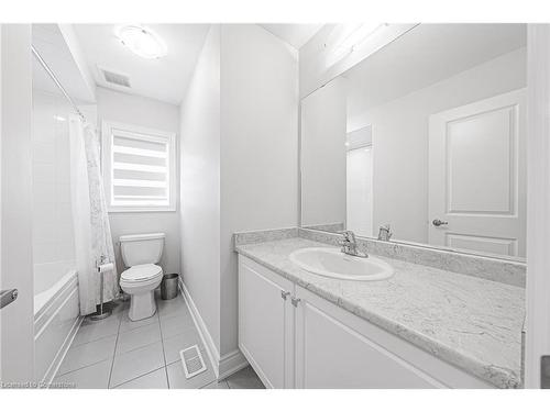 49 Richard William Drive, Caledonia, ON - Indoor Photo Showing Bathroom