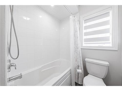 49 Richard William Drive, Caledonia, ON - Indoor Photo Showing Bathroom