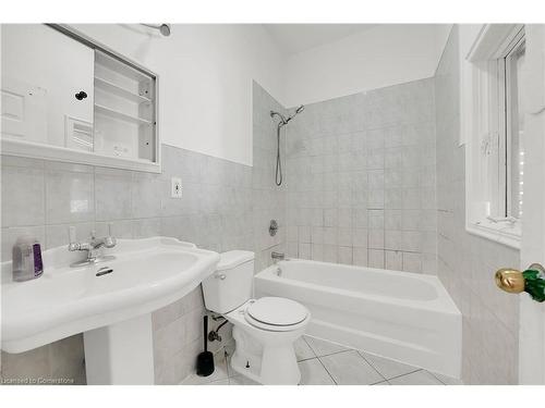 103 Emerald Street N, Hamilton, ON - Indoor Photo Showing Bathroom