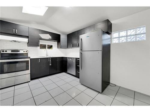 103 Emerald Street N, Hamilton, ON - Indoor Photo Showing Kitchen