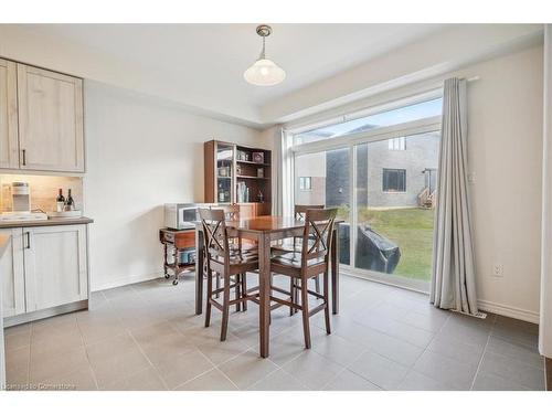 56 Holder Drive, Brantford, ON - Indoor Photo Showing Dining Room