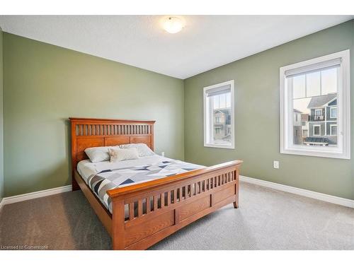 56 Holder Drive, Brantford, ON - Indoor Photo Showing Bedroom