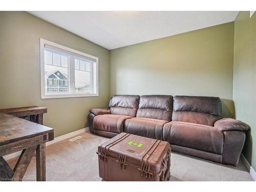 56 Holder Drive, Brantford, ON - Indoor Photo Showing Living Room