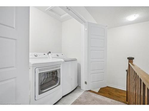 56 Holder Drive, Brantford, ON - Indoor Photo Showing Laundry Room