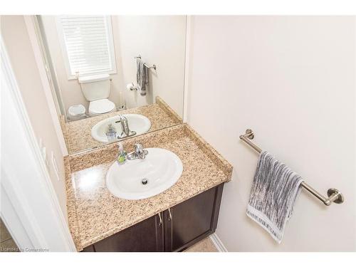 71 Waterbridge Street, Stoney Creek, ON - Indoor Photo Showing Bathroom