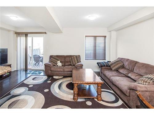 71 Waterbridge Street, Stoney Creek, ON - Indoor Photo Showing Living Room