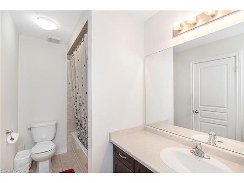 71 Waterbridge Street, Stoney Creek, ON - Indoor Photo Showing Bathroom