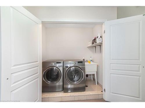 71 Waterbridge Street, Stoney Creek, ON - Indoor Photo Showing Laundry Room