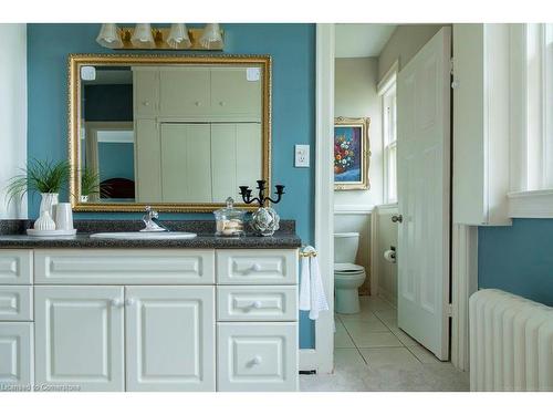 3044 Lakeshore Road, Burlington, ON - Indoor Photo Showing Bathroom