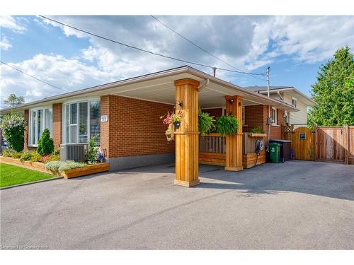 53 Anna Capri Drive, Hamilton, ON - Outdoor