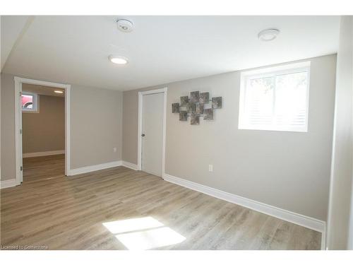 Bsmt Unit-2187 Mount Royal Avenue, Burlington, ON - Indoor Photo Showing Other Room