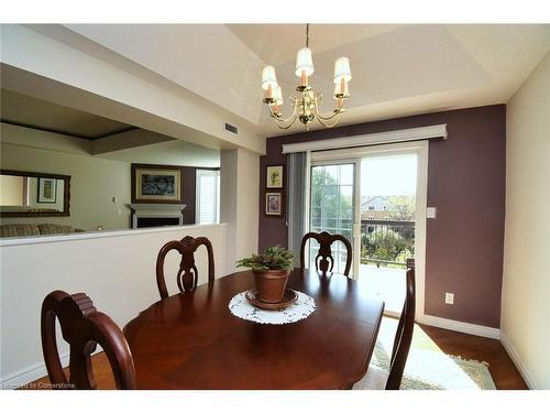 309-980 Golf Links Road, Ancaster, ON - Indoor Photo Showing Dining Room