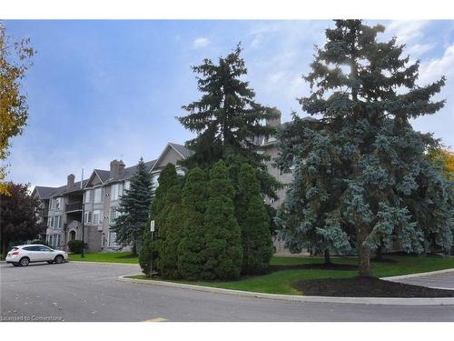 309-980 Golf Links Road, Ancaster, ON - Outdoor