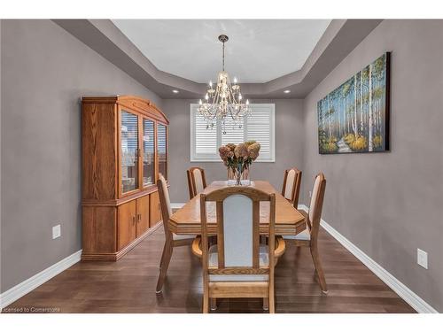 211 Vinton Road, Ancaster, ON - Indoor Photo Showing Dining Room