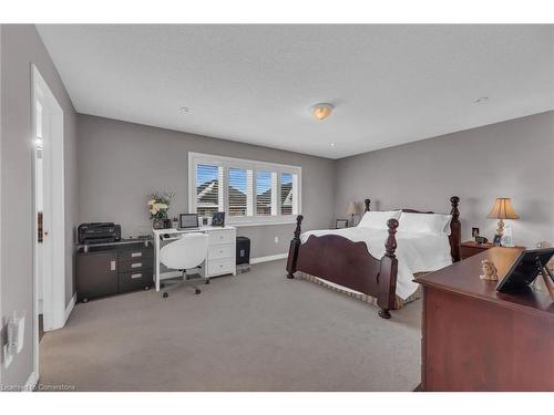 211 Vinton Road, Ancaster, ON - Indoor Photo Showing Other Room