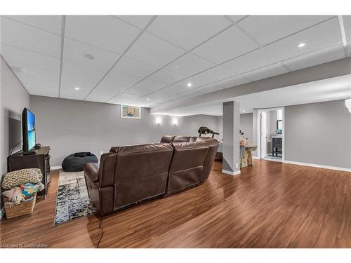 211 Vinton Road, Ancaster, ON - Indoor