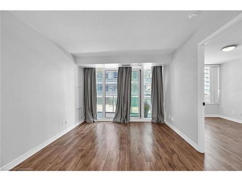 709-30 Grand Trunk Crescent, Toronto, ON - Indoor Photo Showing Other Room