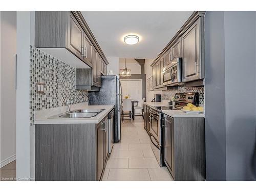 206-80 King William Street, Hamilton, ON - Indoor Photo Showing Kitchen