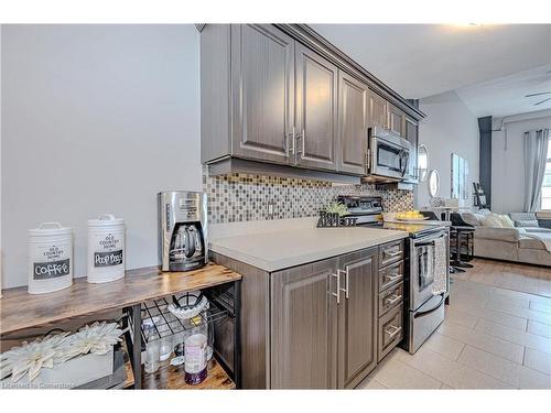 206-80 King William Street, Hamilton, ON - Indoor Photo Showing Kitchen