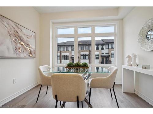 16-527 Shaver Road, Ancaster, ON - Indoor Photo Showing Dining Room