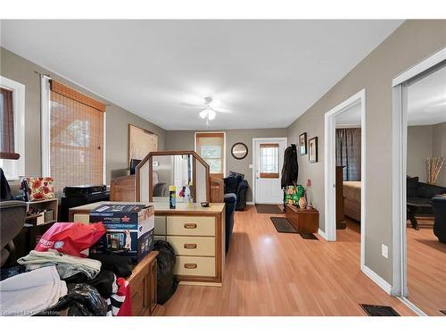 942 Upper Gage Avenue, Hamilton, ON - Indoor Photo Showing Other Room