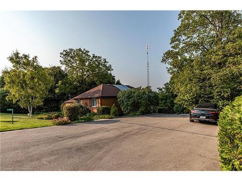 25 Ridge Road E, Grimsby, ON - Outdoor