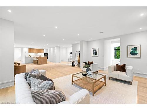 109 Reding Road, Ancaster, ON - Indoor Photo Showing Living Room