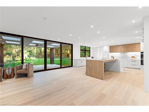 109 Reding Road, Ancaster, ON - Indoor Photo Showing Kitchen