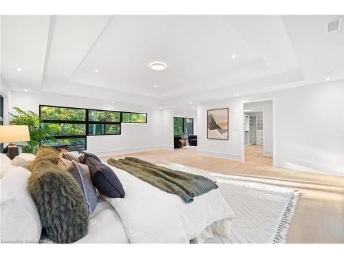 109 Reding Road, Ancaster, ON - Indoor Photo Showing Bedroom