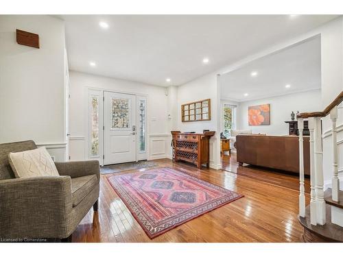 1230 Appleford Lane, Burlington, ON - Indoor Photo Showing Living Room