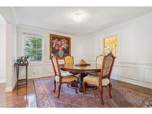 1230 Appleford Lane, Burlington, ON - Indoor Photo Showing Dining Room